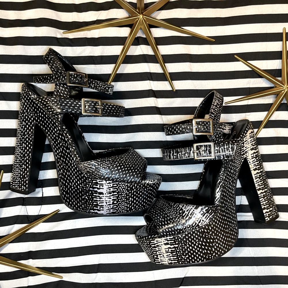 Animal Print Platform Heels size 8